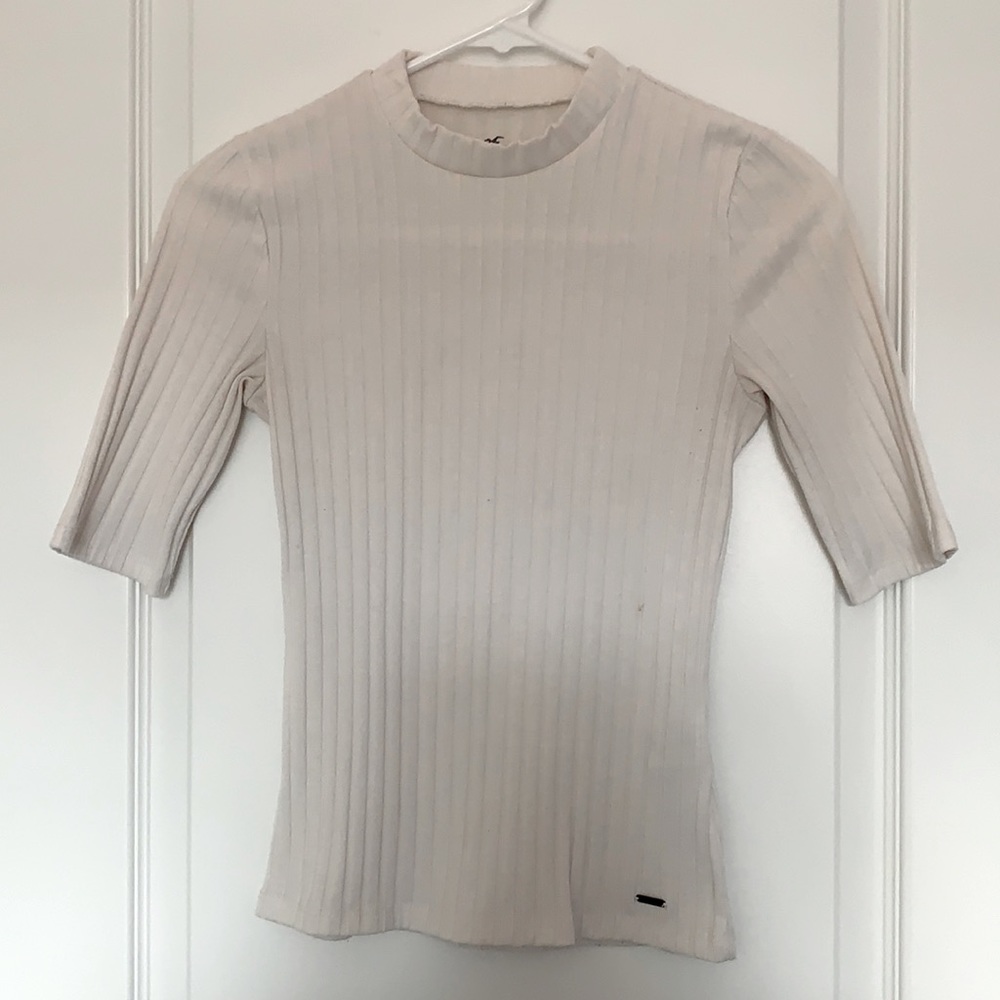 White Hollister top small!